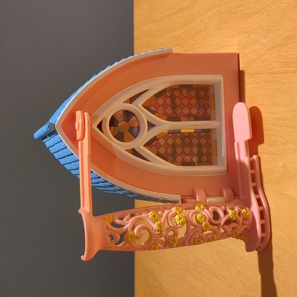 Polly Pocket Teeny Weeny Families Katies Wedding set - Picture 2 of 3